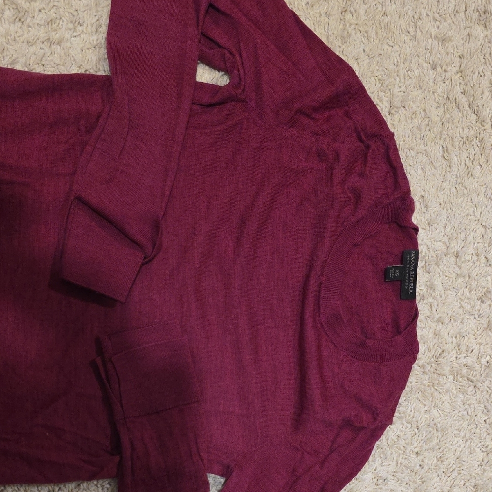 Banana Republic Women's Deep Red Crew Neck Sweater